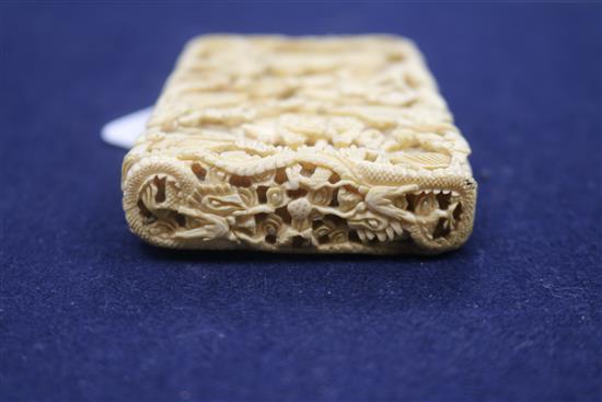 A Chinese export ivory card case, 19th century, 10.6cm